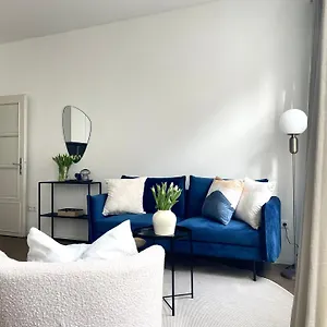 apt-the-blue-viecation.vienna-besthotels.com/